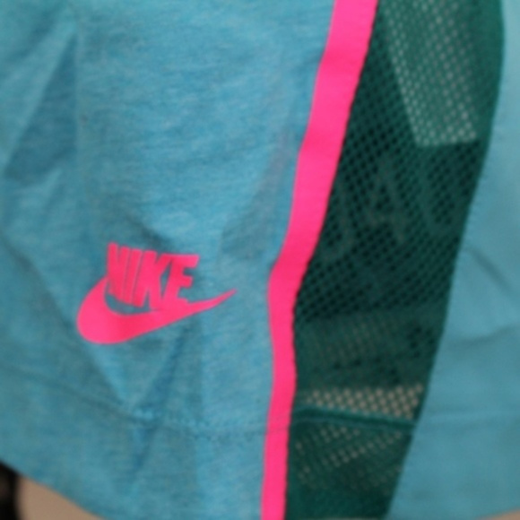 Nike Women's Bonded Tank Top with Drawstring Sm/M - Picture 3 of 8